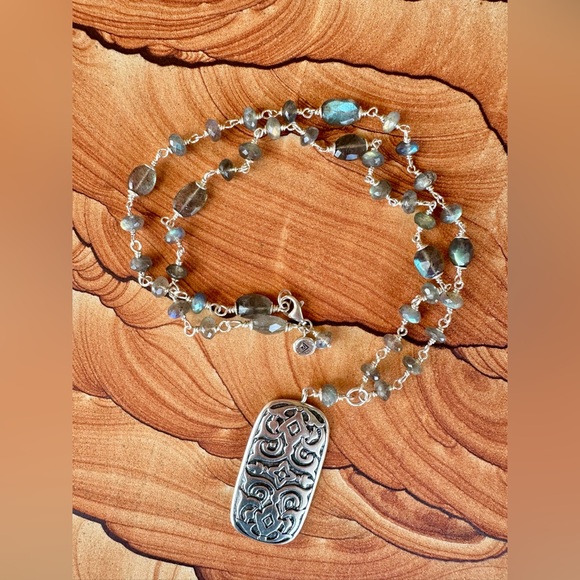 🔹HOST PICK🔹Rosary chain necklace and bracelet set - Picture 4 of 15